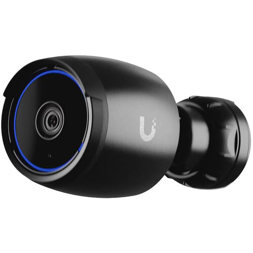 Ubiquiti | Indoor/outdoor 4K
PoE camera with 3x optical
zoom and long- distance smart
detection capability
