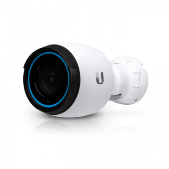 Ubiquiti | Next-gen 4K PoE
camera with 3x optical zoom
that can be deployed indoors
or outside